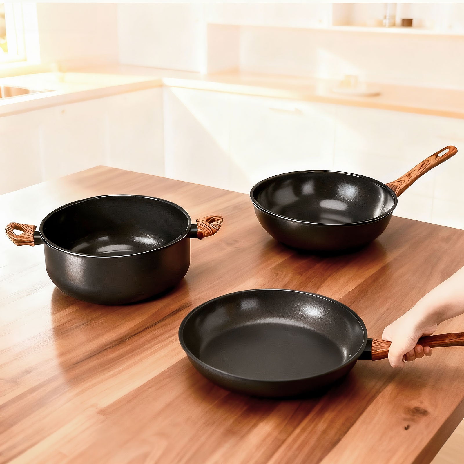 17-Piece Aluminum Cookware Set, Black Non-Stick Pots and Pans Set with Assembled Handles - 5 Pots & 2 Lids, Compatible with Induction, Gas, Electric Stoves, Perfect for Home Kitchen Use